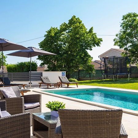 Villa Anavi Bicici Екстер'єр фото