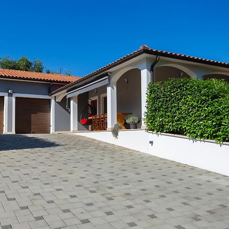 Villa Anavi Bicici Екстер'єр фото