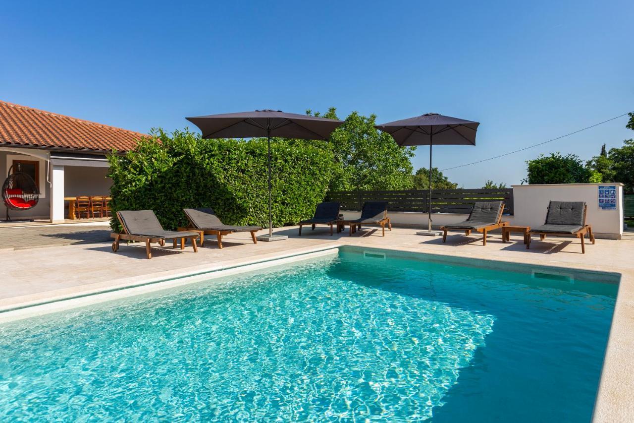 Villa Anavi Bicici Екстер'єр фото
