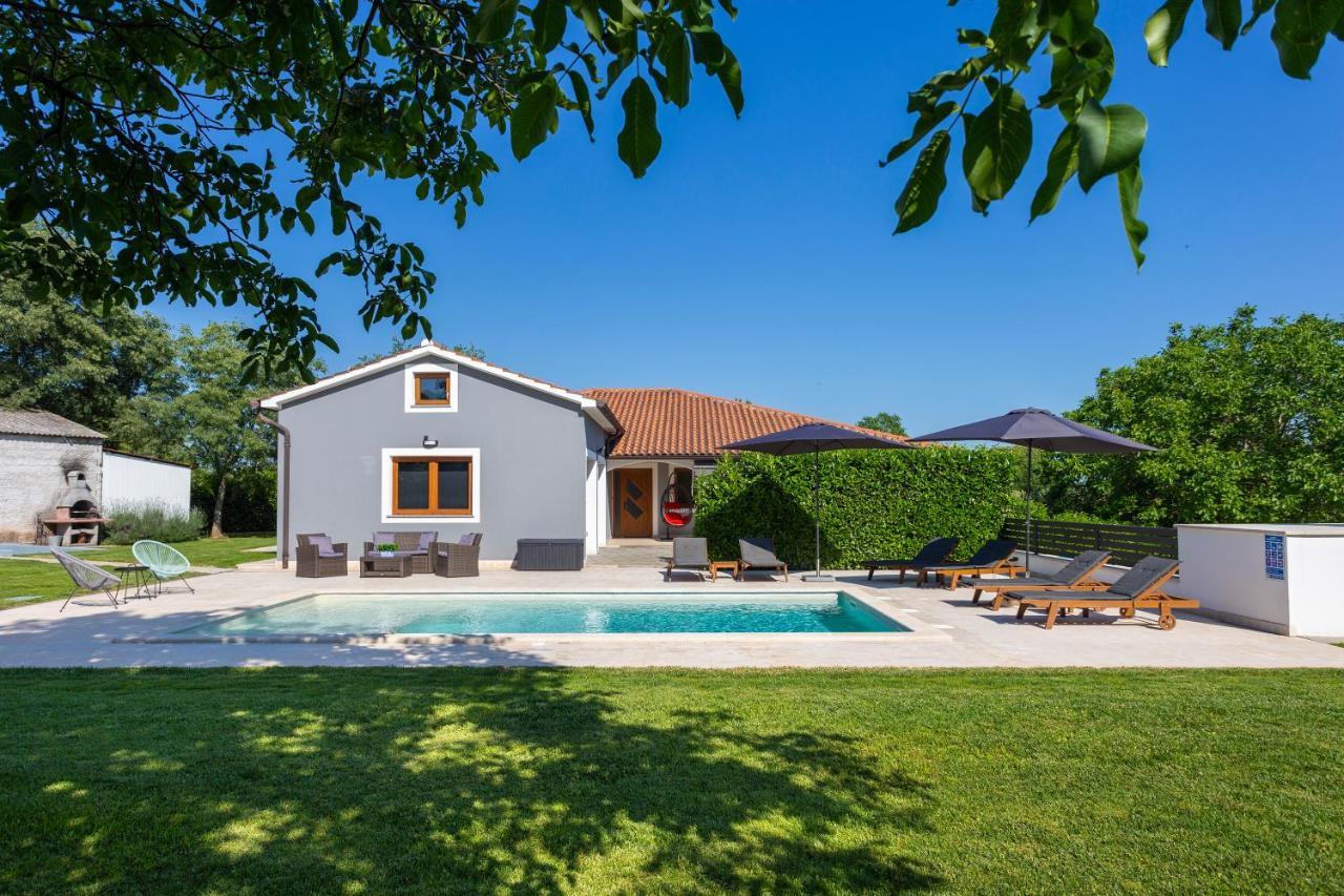 Villa Anavi Bicici Екстер'єр фото