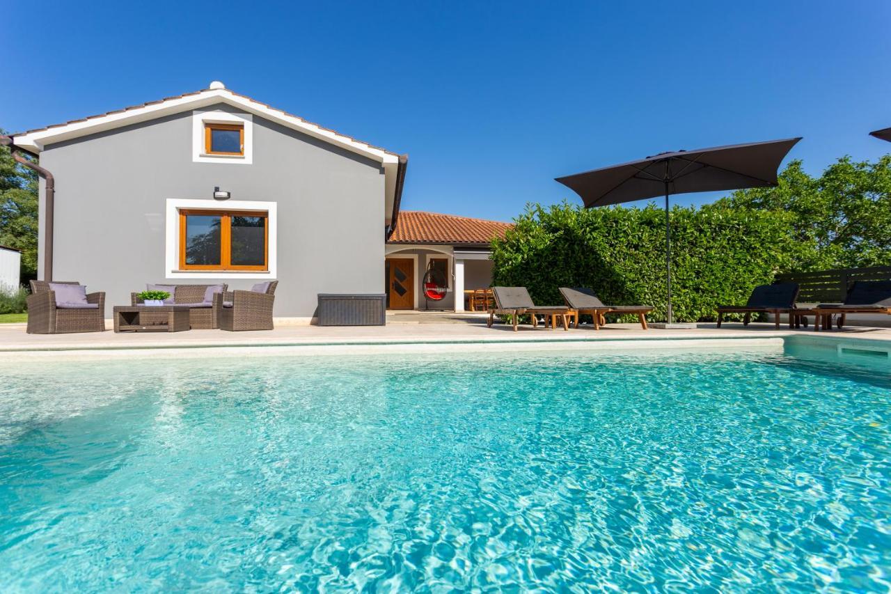 Villa Anavi Bicici Екстер'єр фото