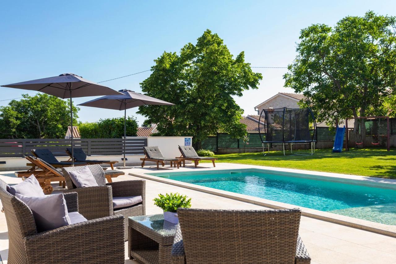 Villa Anavi Bicici Екстер'єр фото