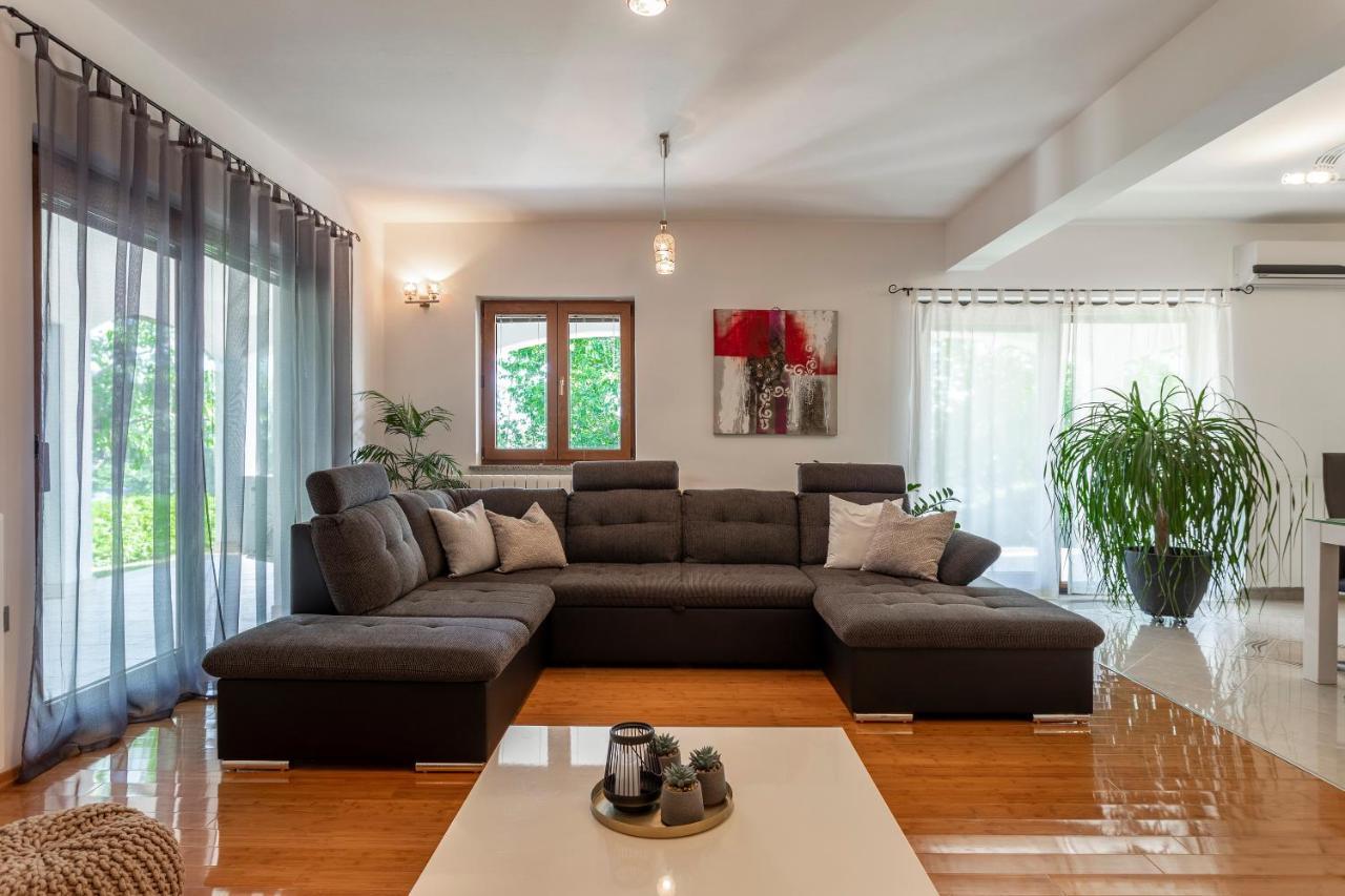 Villa Anavi Bicici Екстер'єр фото