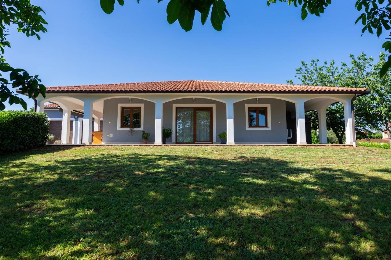 Villa Anavi Bicici Екстер'єр фото
