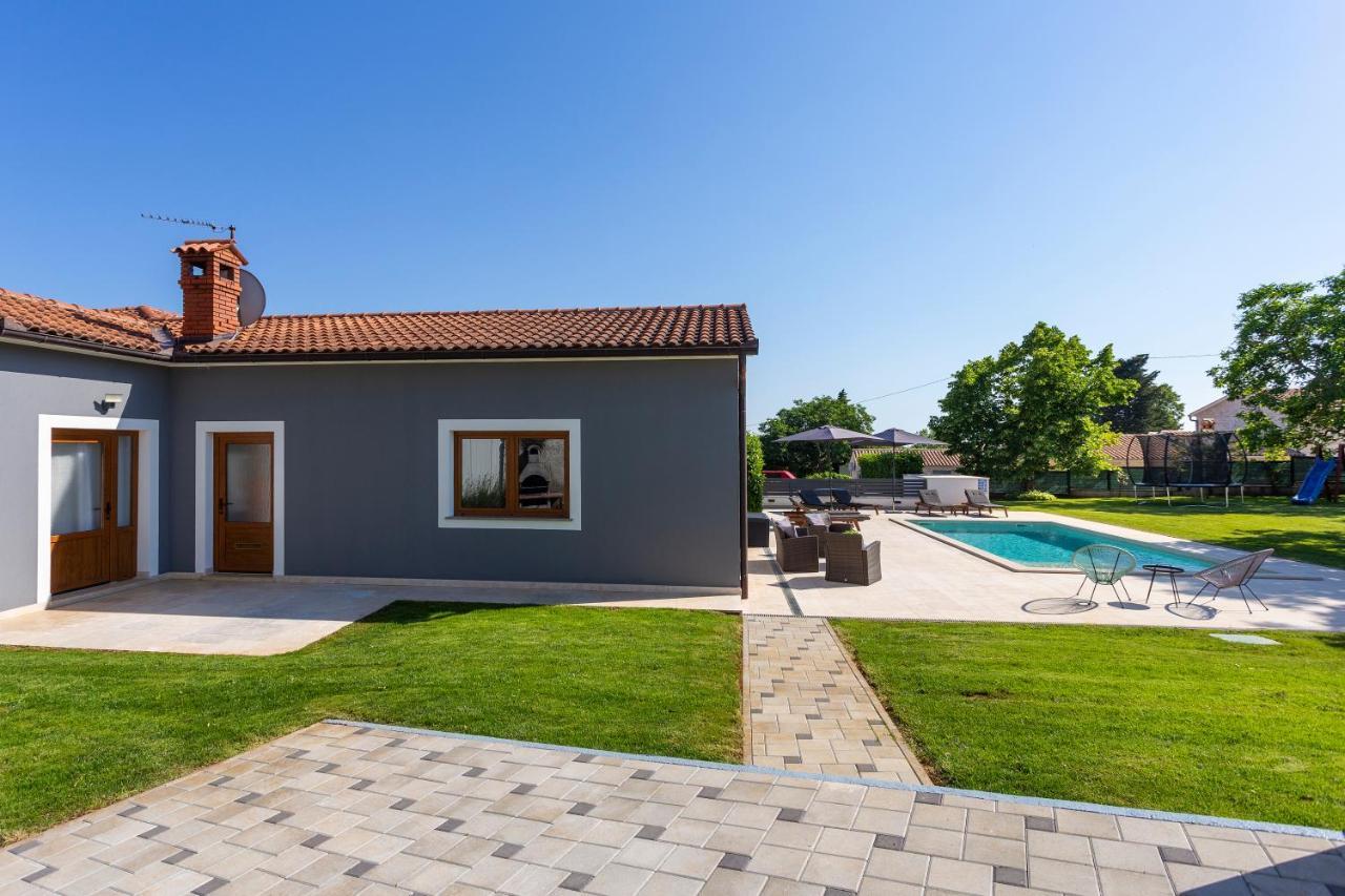 Villa Anavi Bicici Екстер'єр фото