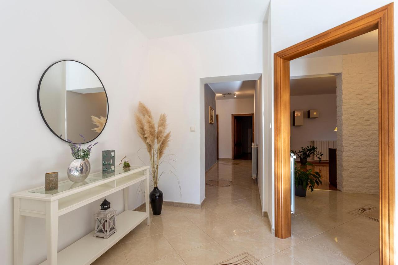 Villa Anavi Bicici Екстер'єр фото