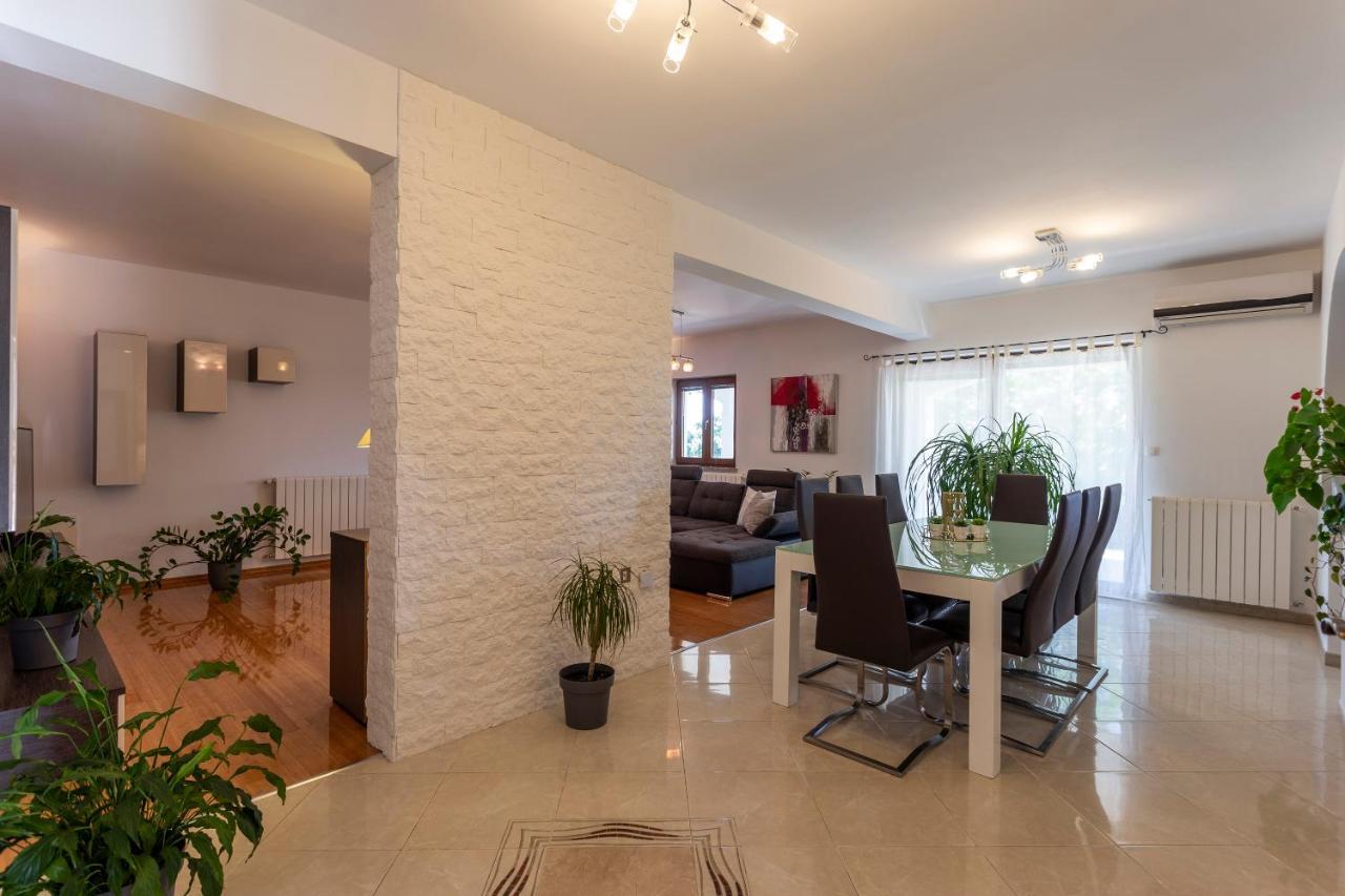 Villa Anavi Bicici Екстер'єр фото