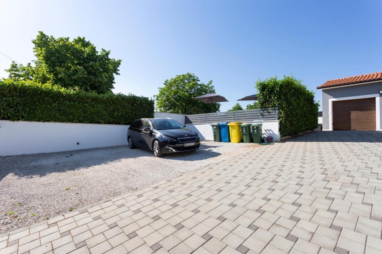 Villa Anavi Bicici Екстер'єр фото