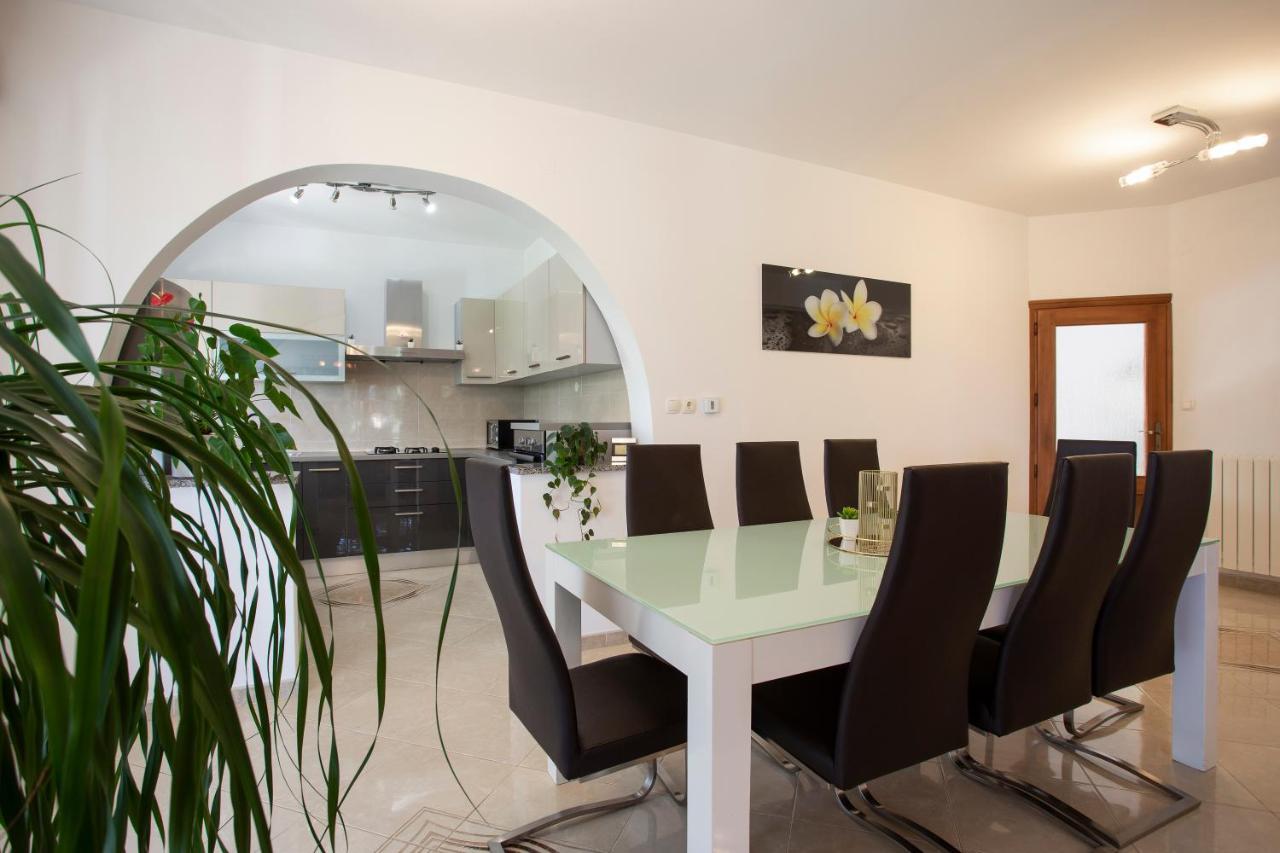 Villa Anavi Bicici Екстер'єр фото