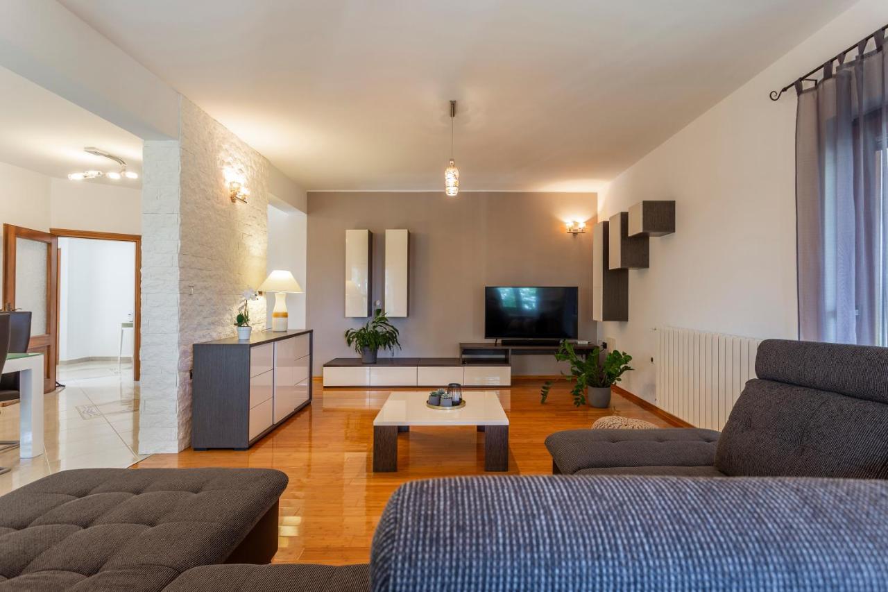 Villa Anavi Bicici Екстер'єр фото