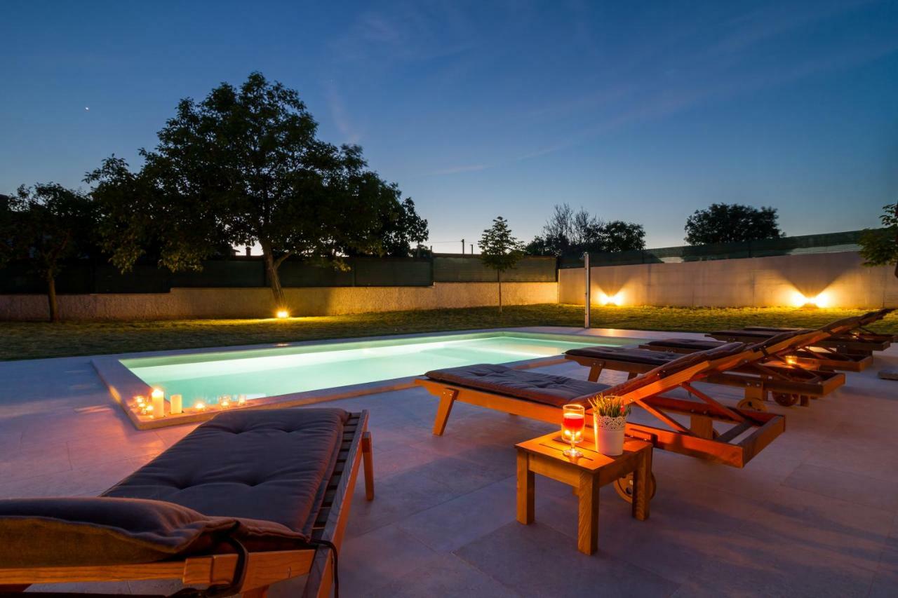 Villa Anavi Bicici Екстер'єр фото
